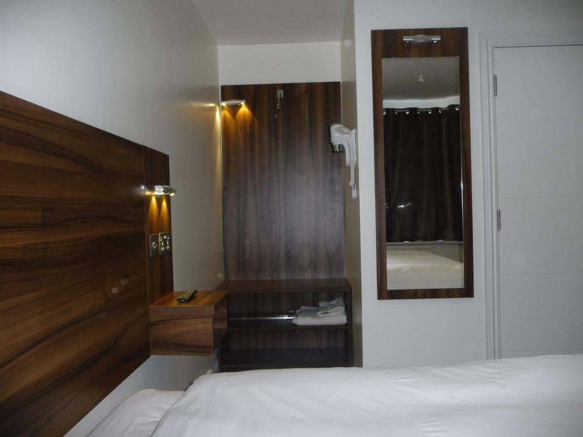 Heathrow-Windsor Guest House Slough Eksteriør billede