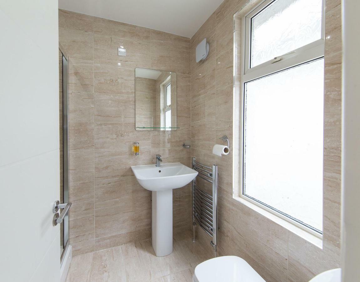 Heathrow-Windsor Guest House Slough Eksteriør billede